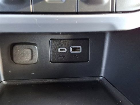 Used 2023 GMC Acadia SLE w/ Driver Convenience Package image 26