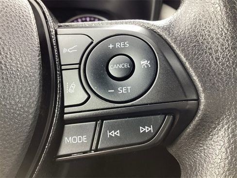 Certified 2021 Toyota RAV4 XLE image 18