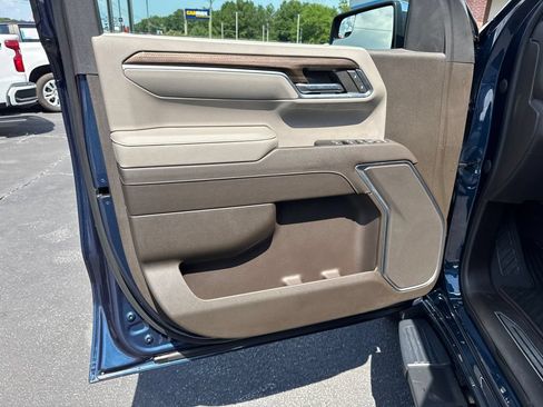 Used 2022 Chevrolet Silverado 1500 LT RWD image 11