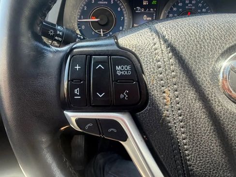Used 2019 Toyota Sienna Limited Premium AWD/4WD image 24