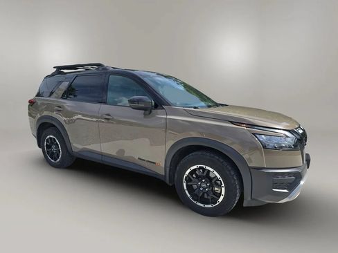Used 2023 Nissan Pathfinder Rock Creek AWD/4WD image 10