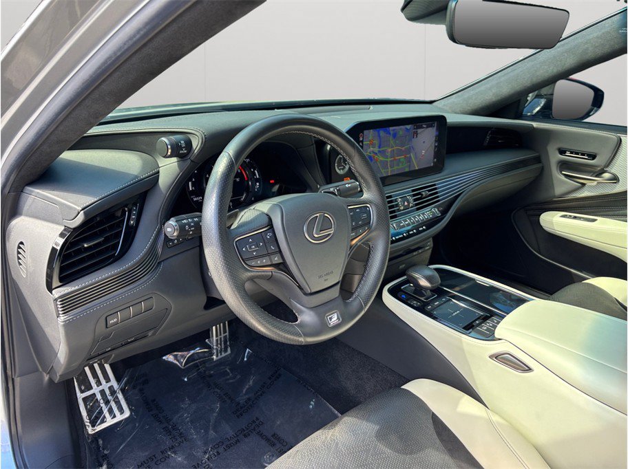 Used 2022 Lexus LS 500 F Sport w/ Accessory Package (Z1) AWD/4WD image 6