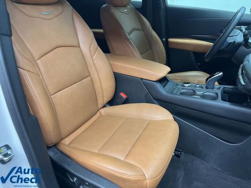Used 2023 Cadillac XT4 Premium Luxury image 21