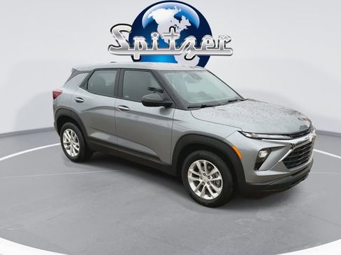 Certified 2025 Chevrolet TrailBlazer LS w/ LS Confidence Package image 2