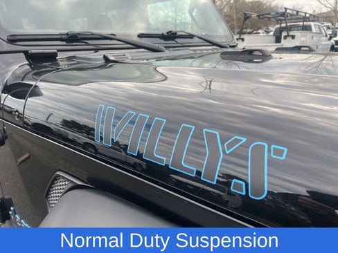 Used 2023 Jeep Wrangler Unlimited w/ Cold Weather Group image 10