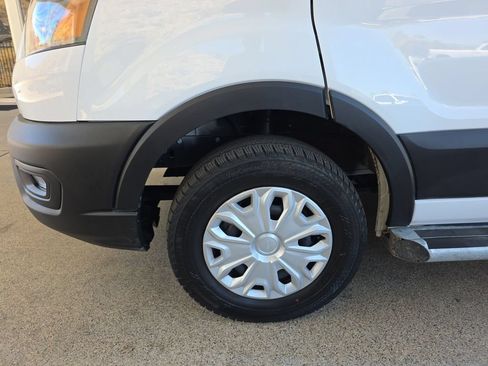Used 2025 Ford Transit 250 Low Roof w/ Exterior Upgrade Package RWD image 32