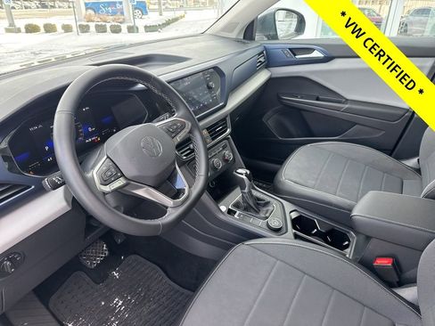Certified 2022 Volkswagen Taos SE image 12