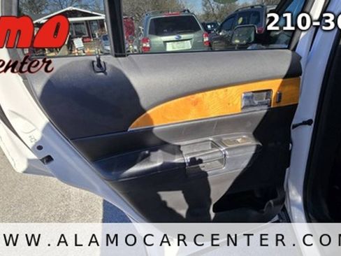 Used 2012 Lincoln MKX FWD image 34