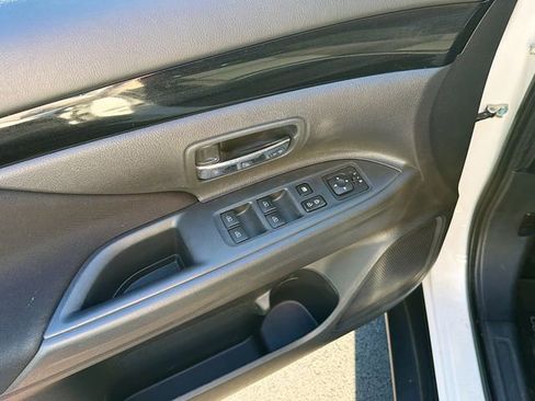 Used 2019 Mitsubishi Outlander SE AWD/4WD image 18