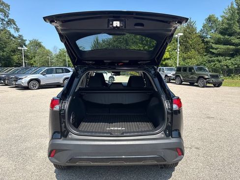 Used 2023 Toyota Corolla Cross LE w/ Moonroof Package AWD/4WD image 13