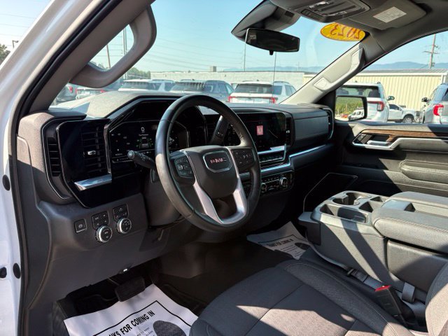 Used 2023 GMC Sierra 1500 Elevation w/ X31 Off-Road Package AWD/4WD image 3