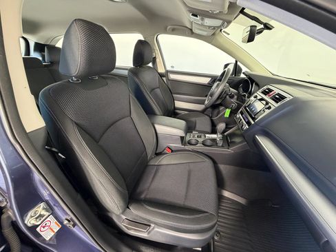 Used 2018 Subaru Outback 2.5i AWD/4WD image 19