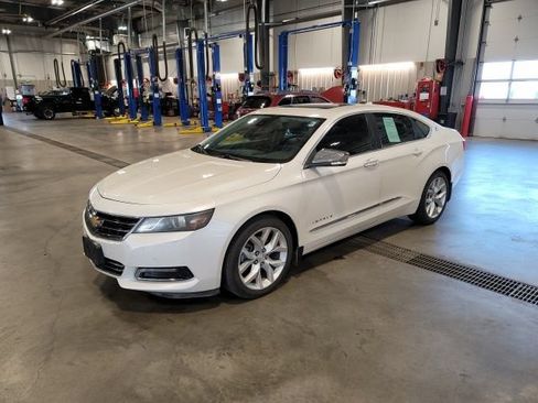 Used 2014 Chevrolet Impala LTZ FWD image 3