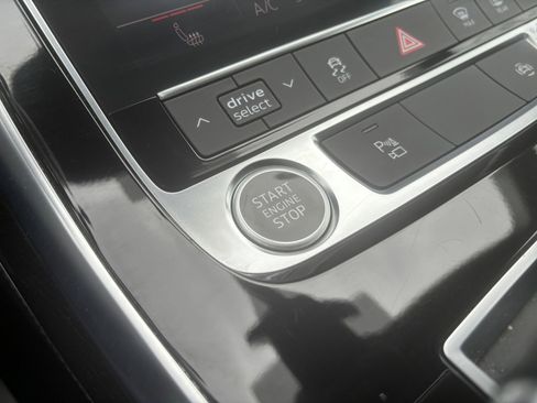 Used 2024 Audi Q7 2.0T Premium Plus image 24