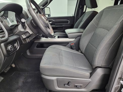 Used 2024 RAM 2500 Big Horn w/ Night Edition image 8