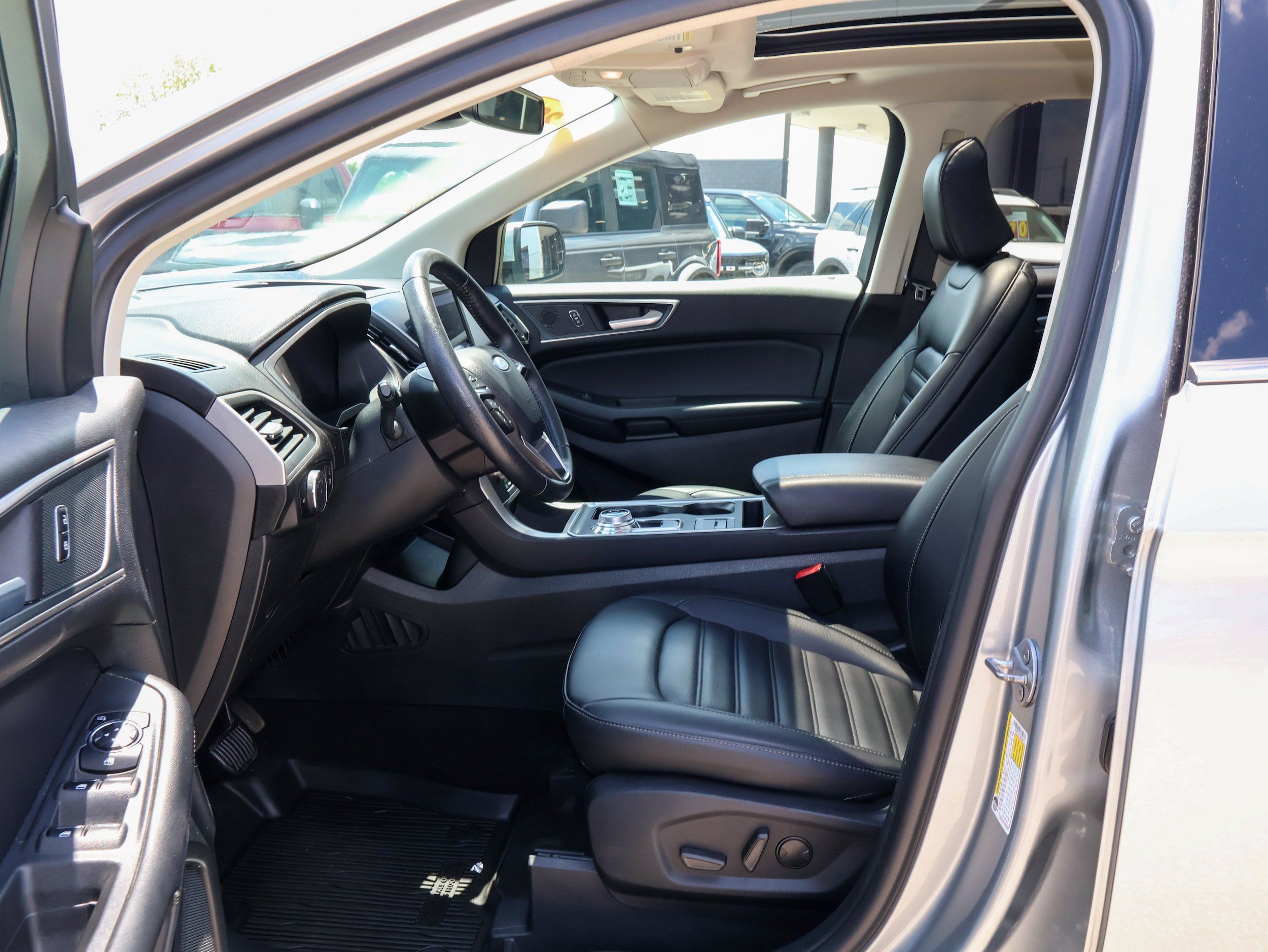 Used 2024 Ford Edge SEL w/ Convenience Package AWD/4WD image 12