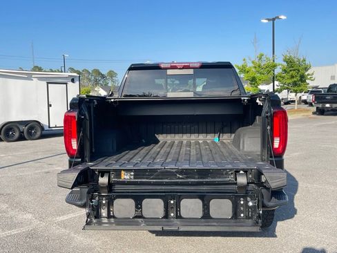Used 2023 GMC Sierra 1500 AT4 w/ AT4 Premium Package AWD/4WD image 50