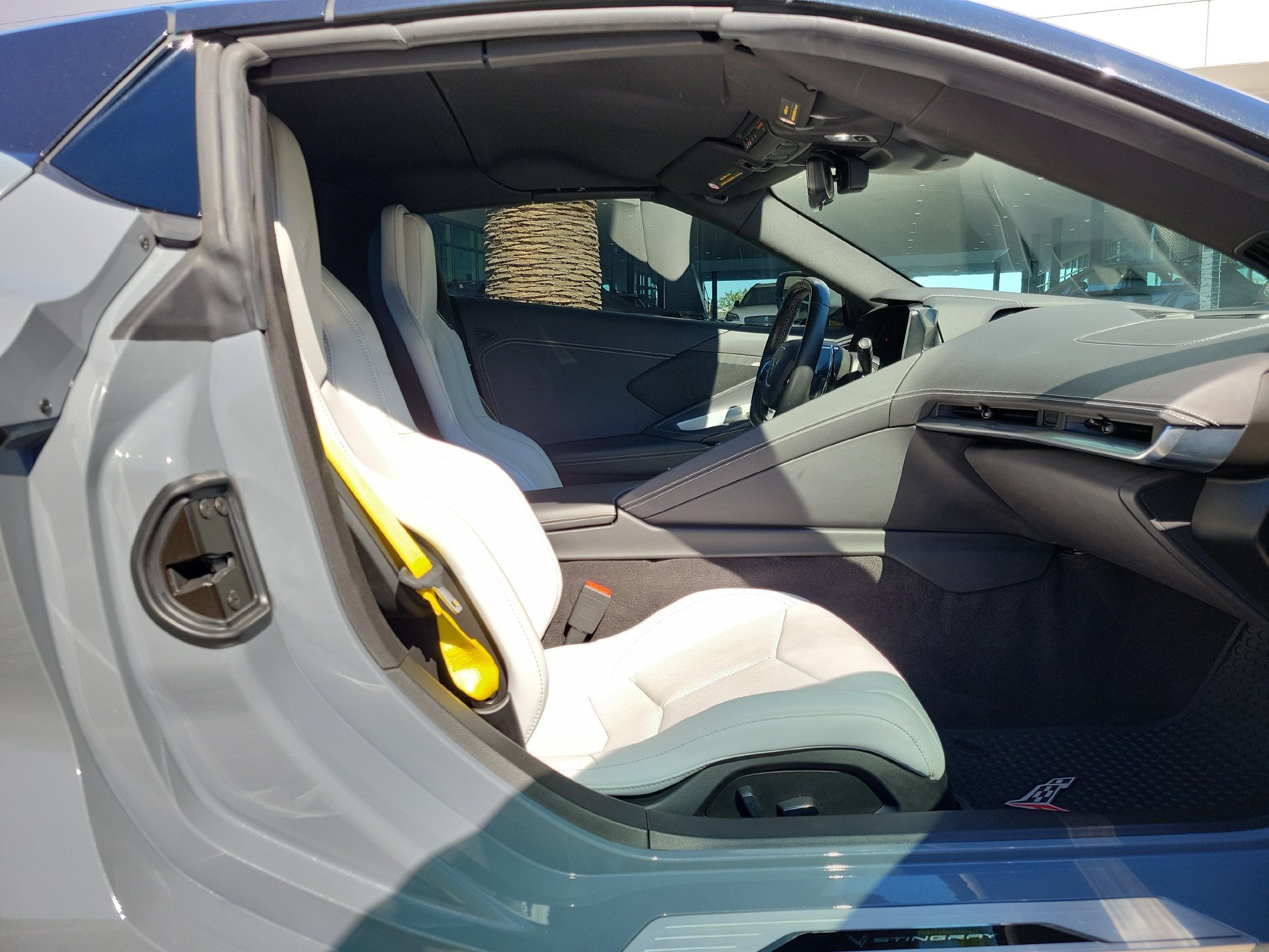 Used 2024 Chevrolet Corvette Stingray Convertible w/ Z51 Performance Package RWD image 4