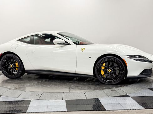 Used 2024 Ferrari Roma RWD image 31