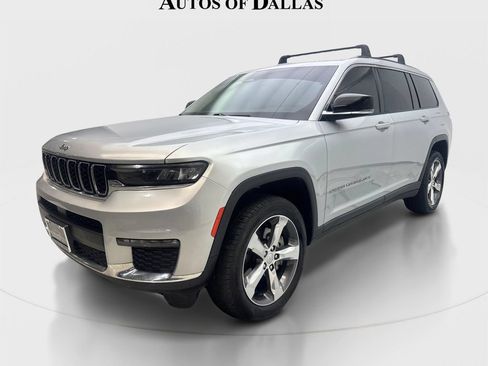Used 2022 Jeep Grand Cherokee L Limited AWD/4WD image 2