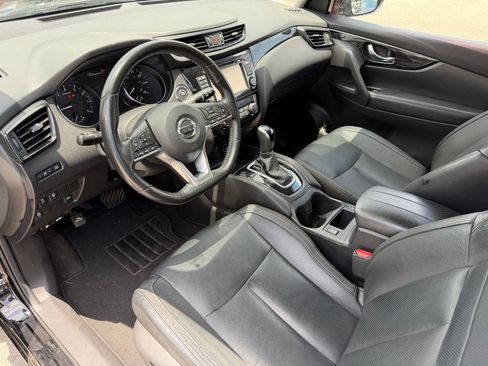 Used 2018 Nissan Rogue Sport SL w/ SL Premium Package FWD image 26