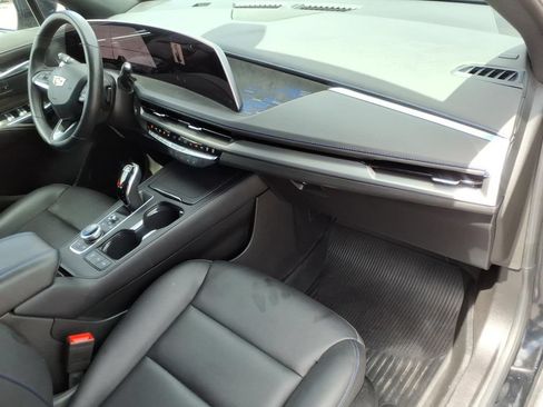 Used 2024 Cadillac XT4 Sport w/ Trailering Package AWD/4WD image 11