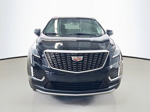 Used 2024 Cadillac XT5 Premium Luxury AWD/4WD image 2