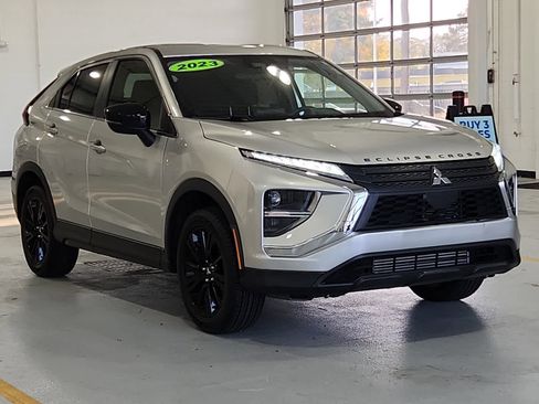 Used 2023 Mitsubishi Eclipse Cross LE image 2
