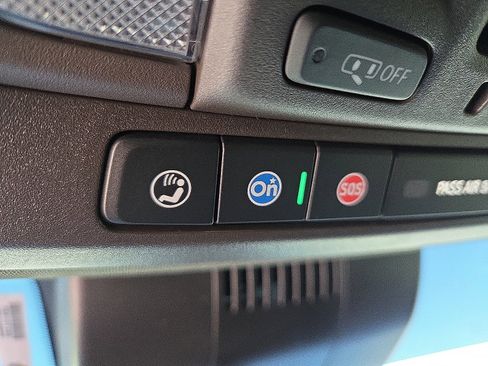 Used 2022 GMC Sierra 1500 Denali w/ Denali Reserve Package image 21