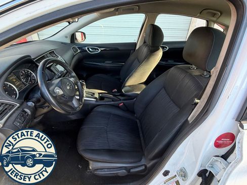 Used 2017 Nissan Sentra SV image 4