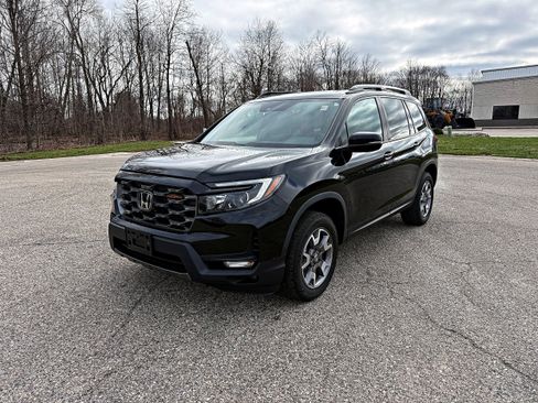 Used 2022 Honda Passport TrailSport image 5