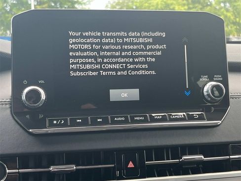 New 2025 Mitsubishi Outlander SE image 25