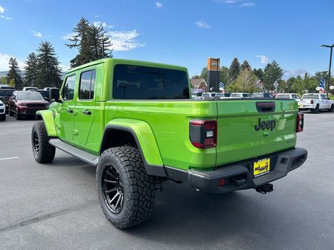 New 2025 Jeep Gladiator High Tide image 3