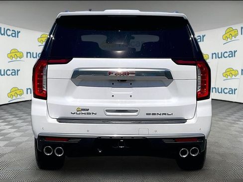 Used 2022 GMC Yukon Denali w/ Denali Premium Package AWD/4WD image 5