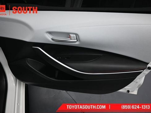 Used 2023 Toyota Corolla SE FWD image 30