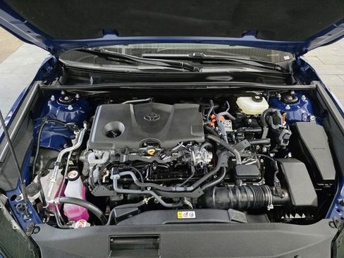 Used 2025 Toyota Camry SE image 27