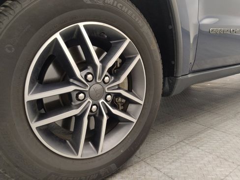 Used 2021 Jeep Grand Cherokee Limited RWD image 31