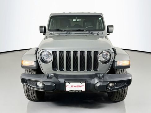Used 2021 Jeep Wrangler Unlimited Sahara AWD/4WD image 3