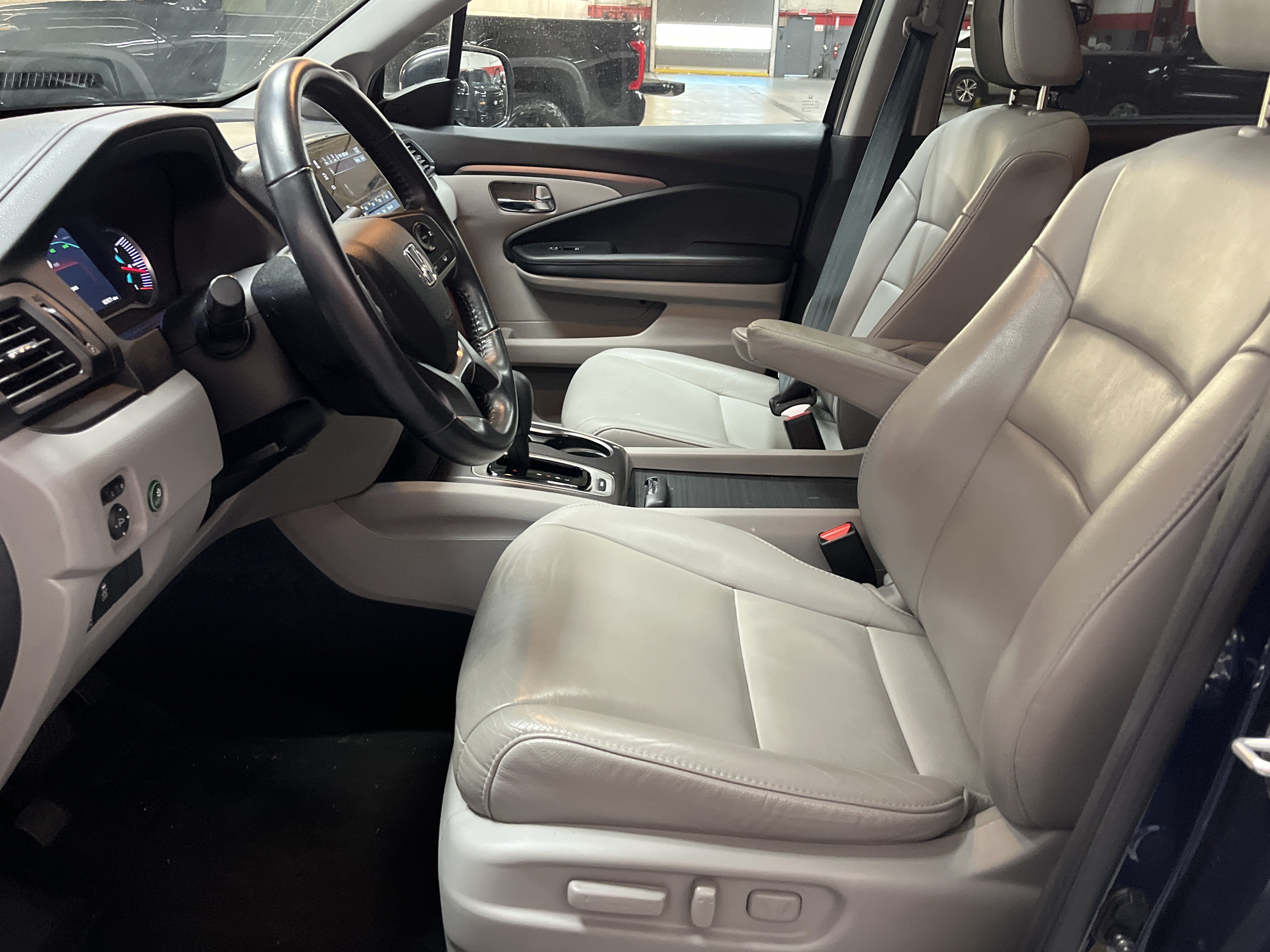 Used 2020 Honda Pilot EX-L image 6