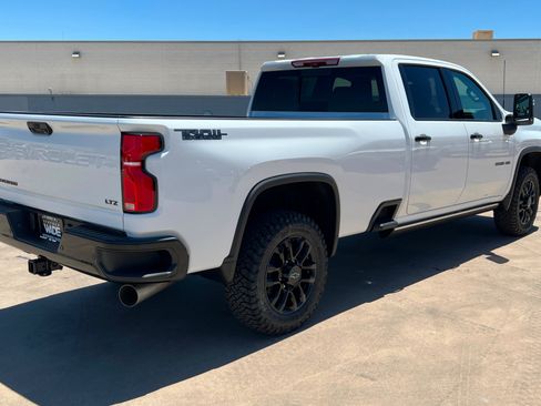 New 2026 Chevrolet Silverado 3500 LTZ w/ LTZ Plus Package AWD/4WD image 6