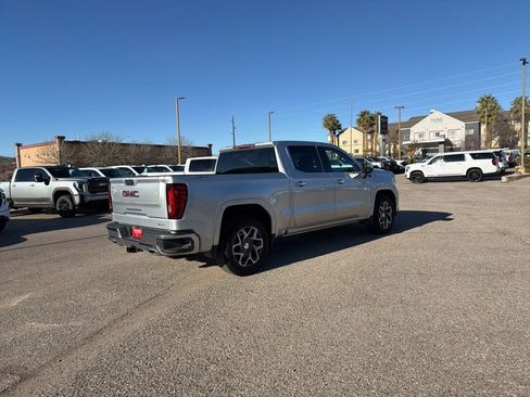 Used 2022 GMC Sierra 1500 SLT w/ X31 Off-Road Package image 5