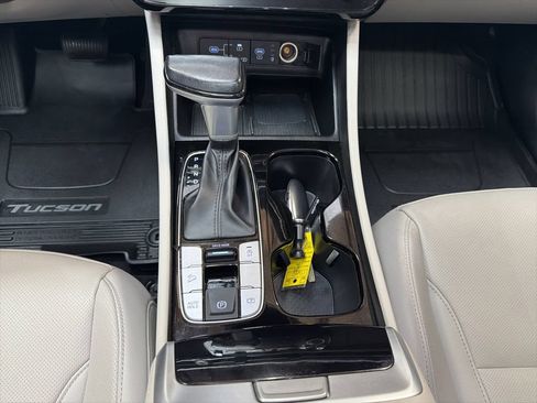 Used 2025 Hyundai Tucson SEL FWD image 20