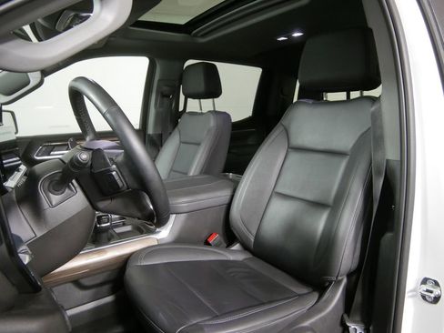 Used 2025 Chevrolet Silverado 1500 RST w/ Convenience Package II AWD/4WD image 13