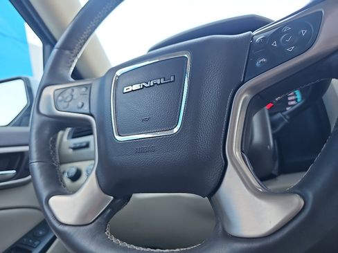 Used 2017 GMC Yukon Denali w/ Open Road Package AWD/4WD image 20