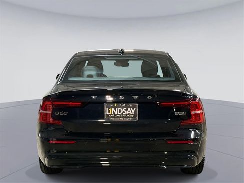 Used 2024 Volvo S60 B5 Ultimate w/ Climate Package image 11