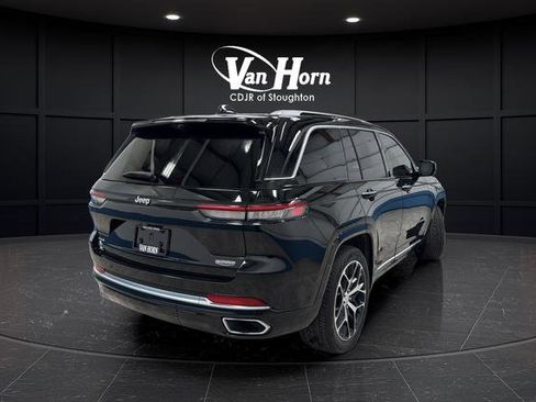 Used 2023 Jeep Grand Cherokee Summit AWD/4WD image 7