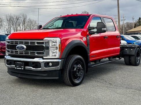 Used 2023 Ford F550 2WD Crew Cab Super Duty image 7