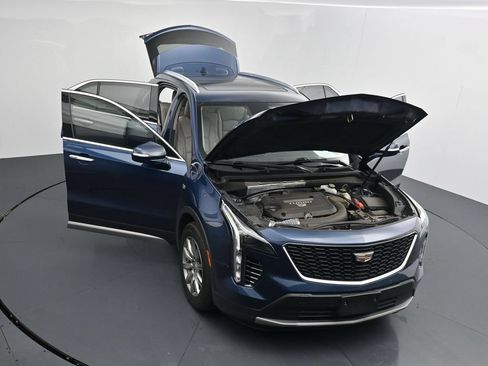Used 2021 Cadillac XT4 Premium Luxury AWD/4WD image 25