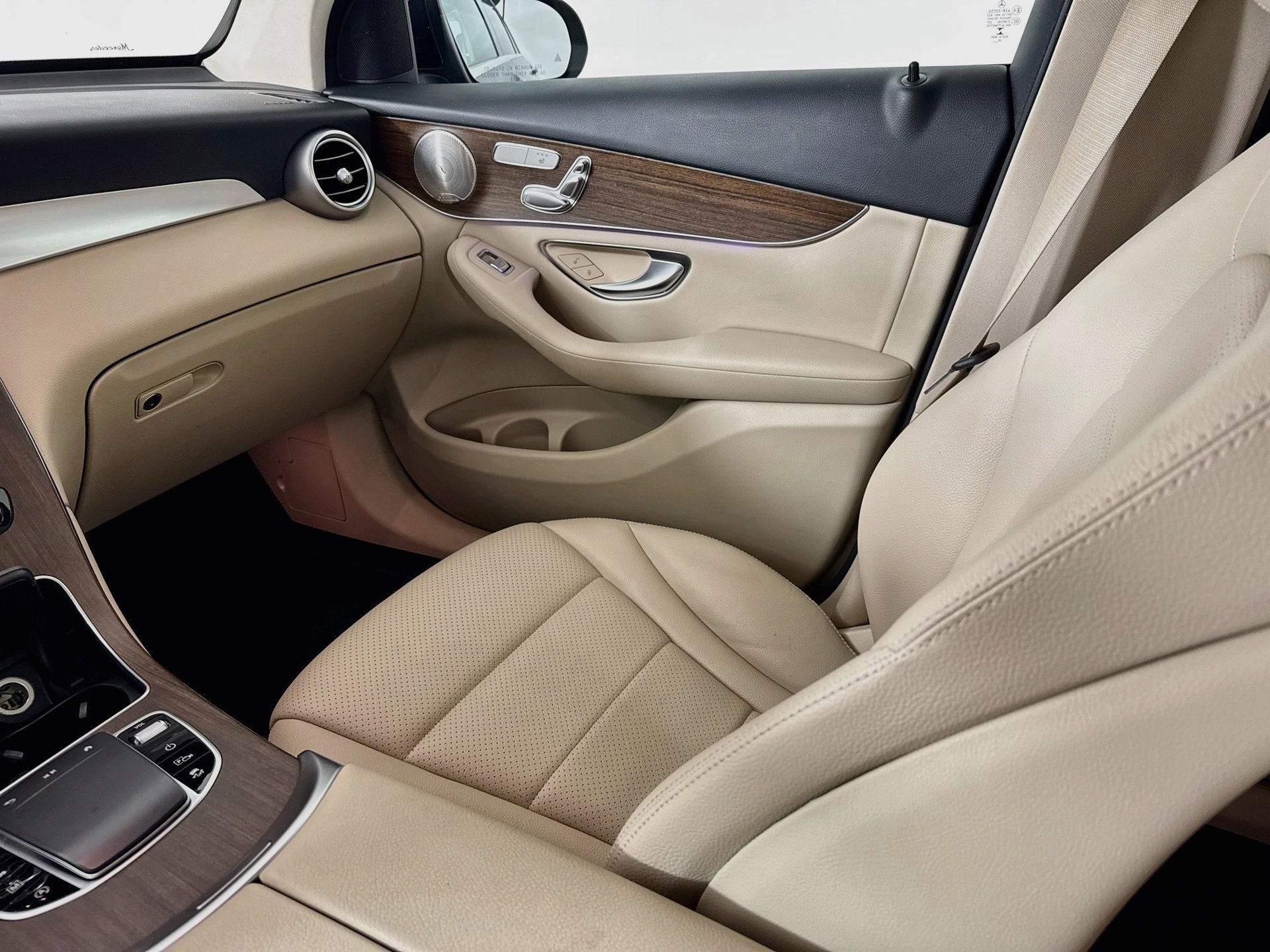 Certified 2021 Mercedes-Benz GLC 300 image 24