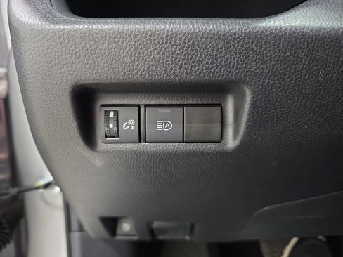 Certified 2025 Toyota RAV4 XLE image 21